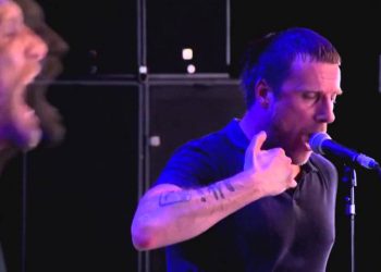 Sleaford Mods – Jobseeker Glasto 2015