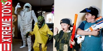 Monster Battle Royale! Sneak Attack Squad Vs Halloween!