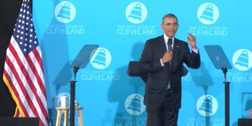 President Obama gives Cleveland student career advice