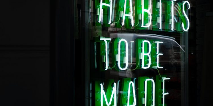 7 Habits You Need to Break Before Starting a New Job – Blog Job Hunting Career Management Solutions