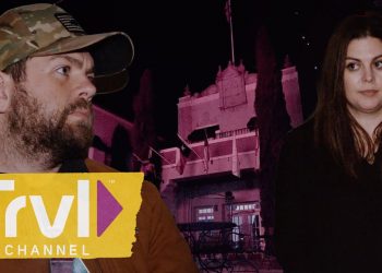 Communicating with Woman Haunting Hotel Paisano | Portals to Hell | Travel Channel