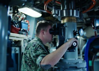 Life at Sea: Navy Submarine