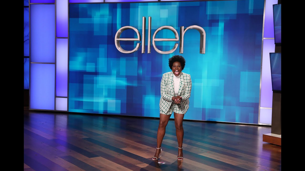 Leslie Jones Gives Relationship & Career Advice to Audience Members