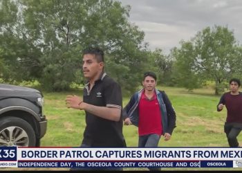 Video shows migrants running past border patrol agents in Texas