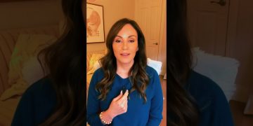 Your Career in Beauty Starts at Your Fingertips!